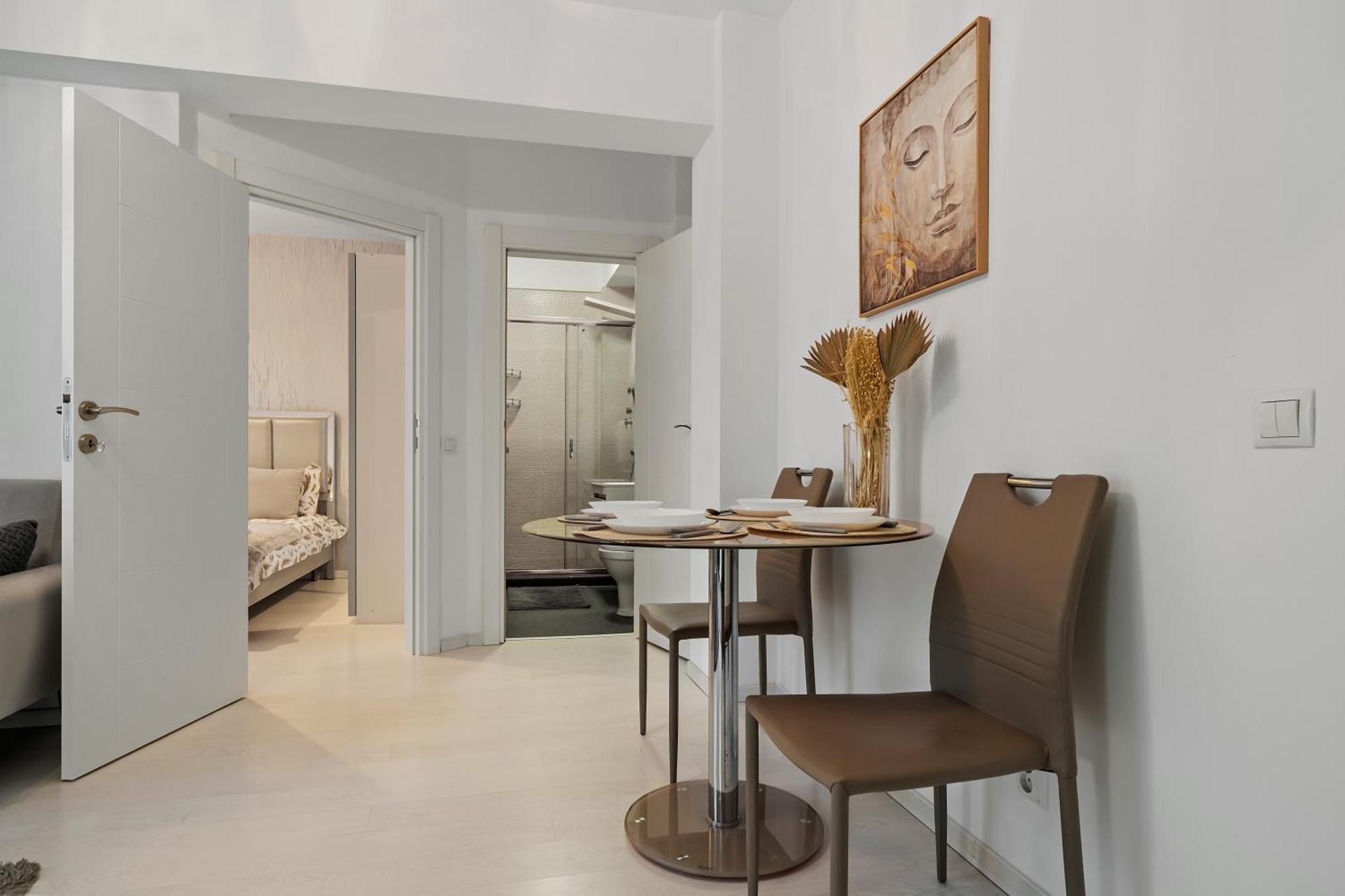 Downtown Cozy Corner Apartament *